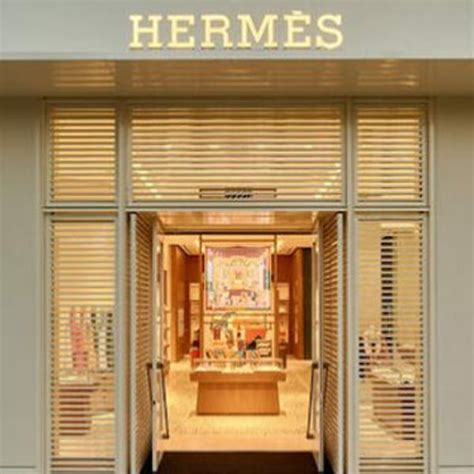 Hermès Opens in Naples